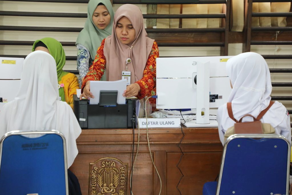 Sebanyak 228.016 calon murid diterima di SMA dan SMK Negeri Jateng Lewat SPMB 2026, Disdikbud ingatkan agar segera daftar ulang.