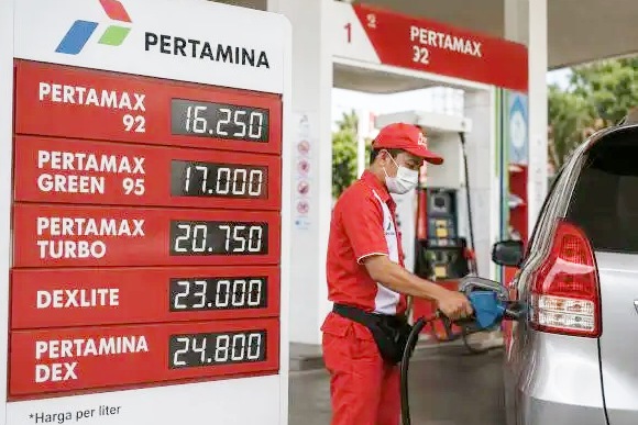 Anggota Komisi XII DPR RI, Meitri Citra Wardani angkat suara soal kenaikan harga BBM, minta pemerintah antisipasi dampak kenaikan harga pertamax terhadap BBM subsidi.