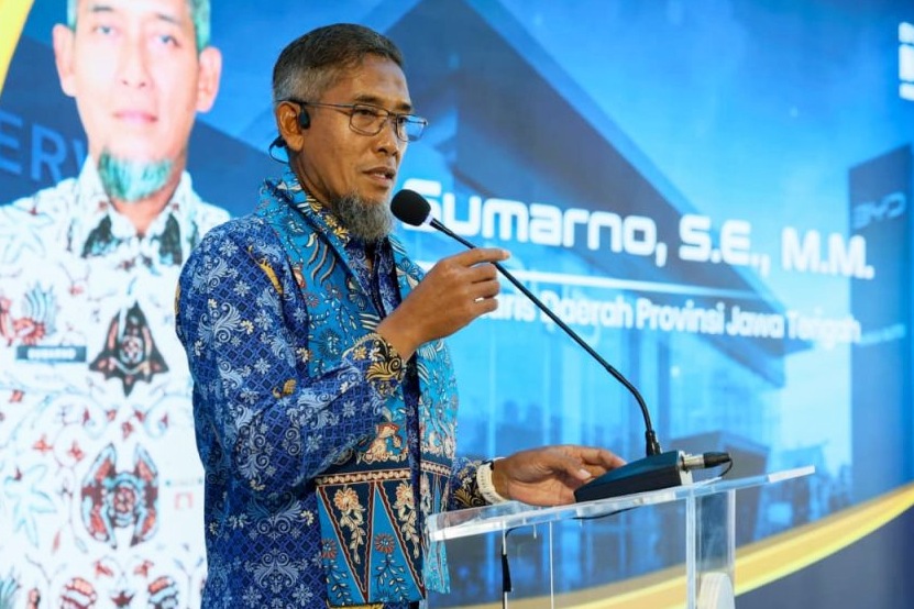 Pemprov Jateng pertahankan insentif kendaraan listrik, PKB dan BBNKB masih digratiskan.