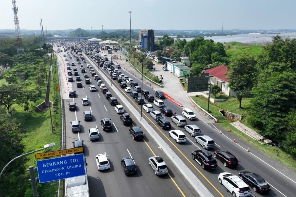 Jasamarga umumkan jadwal rekonstruksi jalan di sejumlah titik Tol Jakarta-Cikampek, pengguna jalan diimbau atur waktu perjalanan.