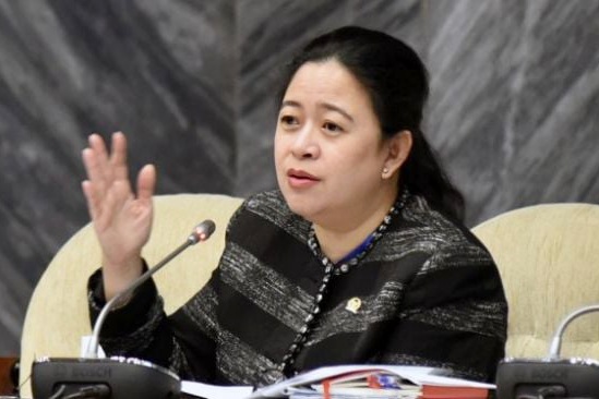 Ketua DPR RI Puan Maharani minta pemerintah antisipasi kemarau panjang, soroti krisis air bersih dan ancaman karhutla.