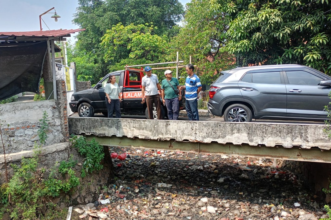 Warga Perumnas 1 Bekasi minta kali Beringin dinormalisasi, tolak sodetan yang malah akan buat potensi banjir di wilayahnya.