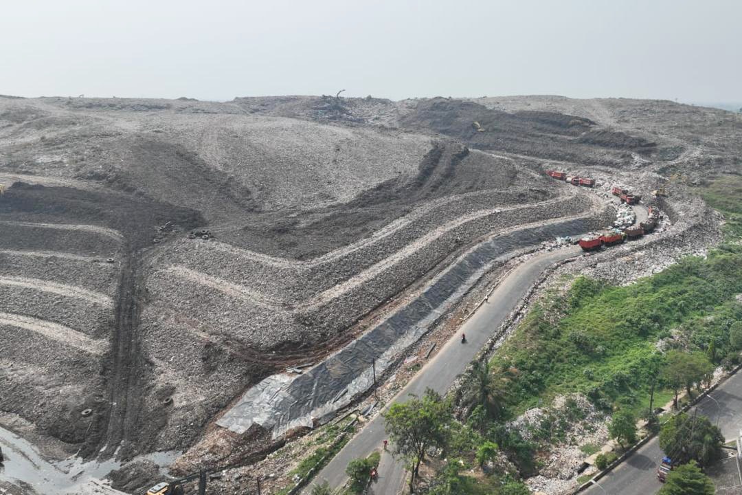 DKI mulai terapkan controlled landfill di Bantargebang mulai 1 Agustus, perlahan tinggalkan open dumping.
