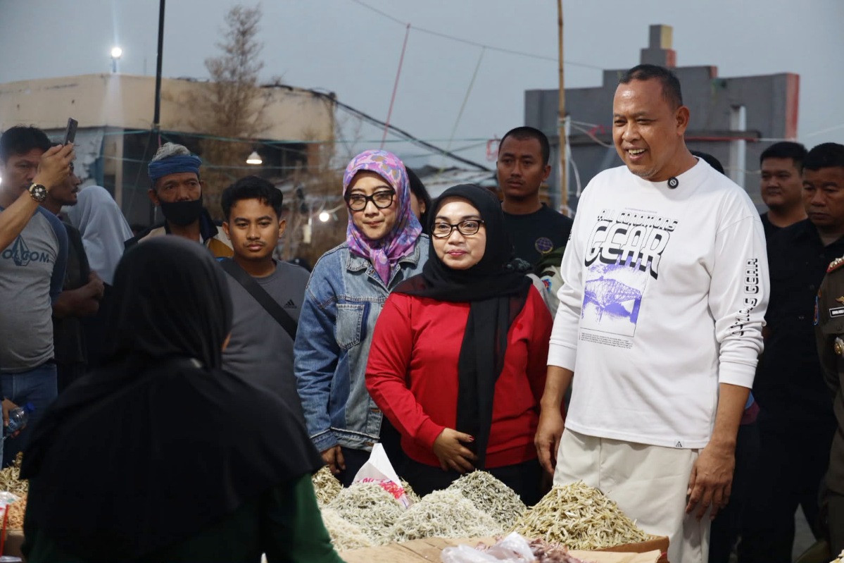 Ratusan pedagang sudah direlokasi ke rooftop Pasar Baru Bekasi, Wali Kota akan siapkan eskalator hingga lift barang.