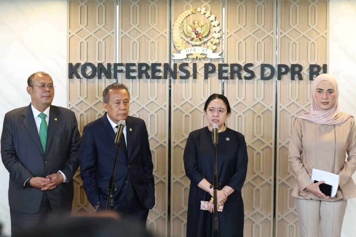 Ketua DPRD RI Puan Maharani angkat suara soal putusan MK yang menyatakan Pilkada langsung dipilih rakyat. Ia menyebut DPR akan menindaklanjuti putusan itu sesuai mekanisme.