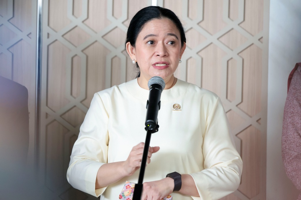 Ketua DPR RI Puan Maharani angkat suara soal TNI Polri dalam hal ini Babinsa dan Bhabinkamtibmas yang dilibatkan dalam pengawasan pajak, minta pemerintah kaji ulang, jangan sampai buat masyarakat takut dan hilang kepercayaan.