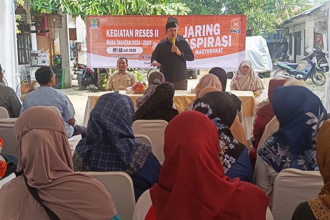 Fendaby Surya Putra angkat suara saat reses soal dana Rp 100 Juta per RW di Kota Bekasi, nilai perlu dievaluasi.
