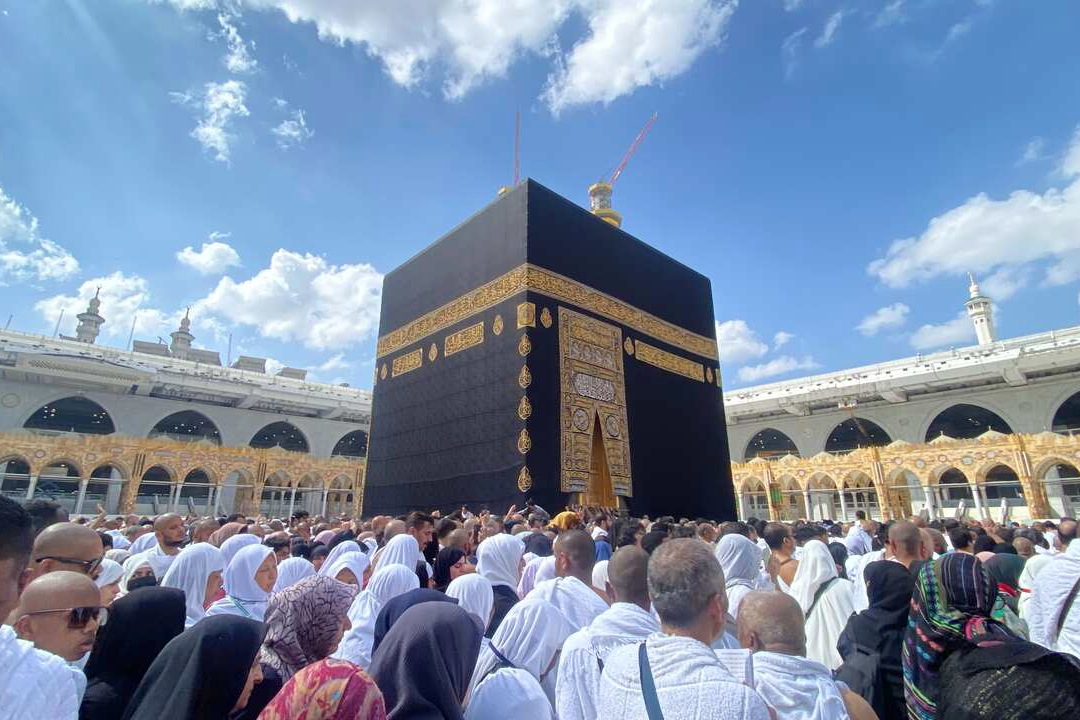 32 orang ditetapkan tersangka oleh Satgas Haji Polri dalam kasus penipuan Haji dan Umrah, dalam catatannya total kerugian korban tembus Rp 116,7 miliar.