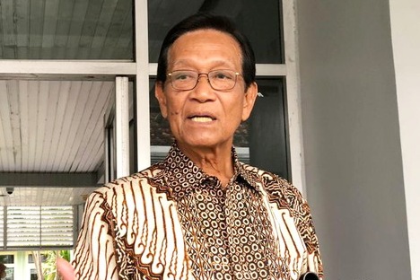 Sultan HB X angkat bicara soal eks lurah Condongcatur korupsi tanah kas desa, sebut dirinya yang meminta agar diproses hukum.