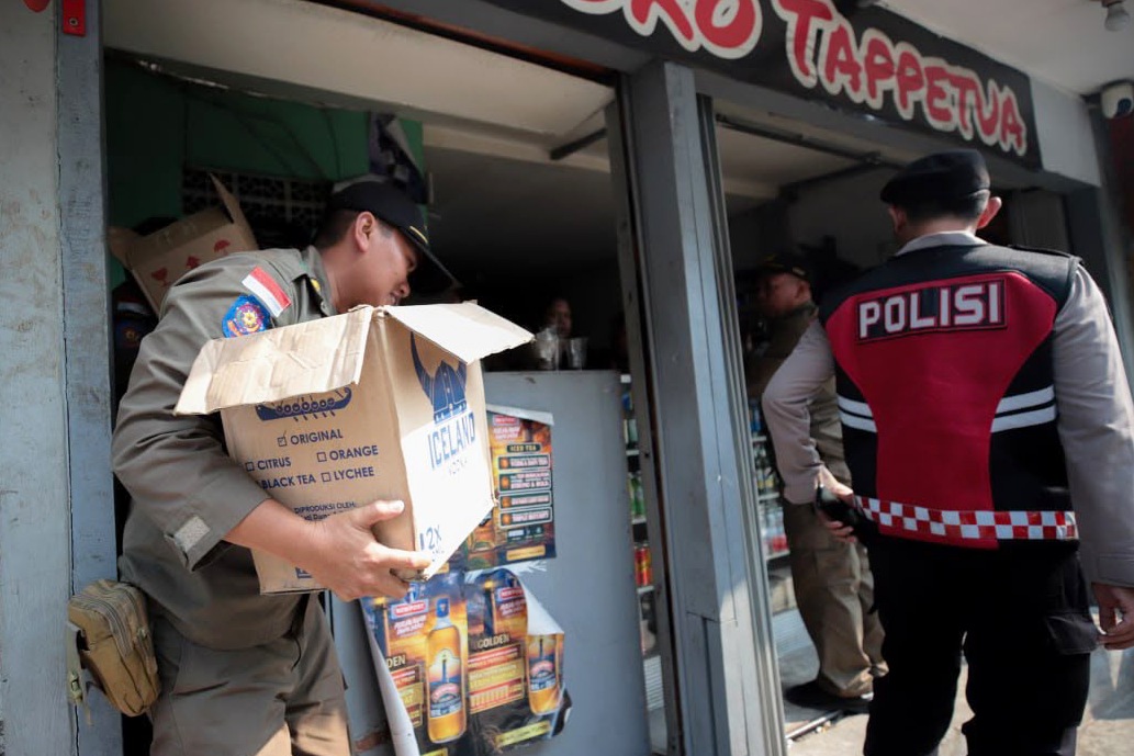 Satpol PP Bandung catat 145 penindakan pelanggaran Perda, denda capai Rp 176,6 juta.