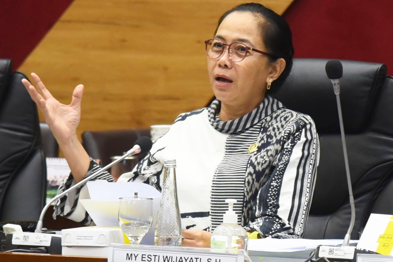 Wakil Ketua Komisi X DPR RI, My Esti Wijayati angkat suara soal perubahan desil, contohkan warga miskin yang masuk desil 9.