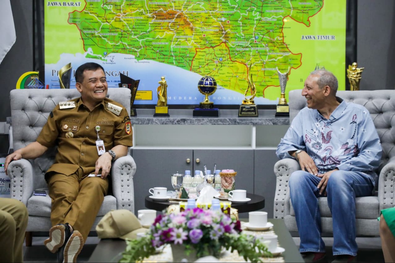 Gubernur Ahmad Luthfi buka peluang investasi AS untuk atasi sampah Soloraya, targetkan zero sampah 2028.