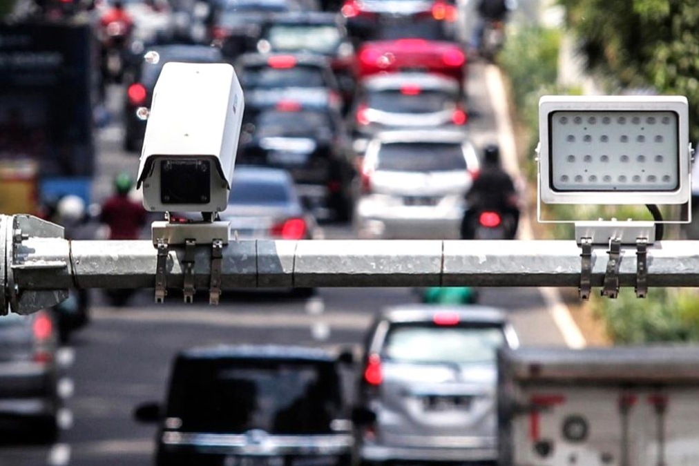 Korlantas optimalkan face recognition untuk ungkap pengendara berpelat palsu, gegara belasan ribu pelanggaran terekam ETLE.