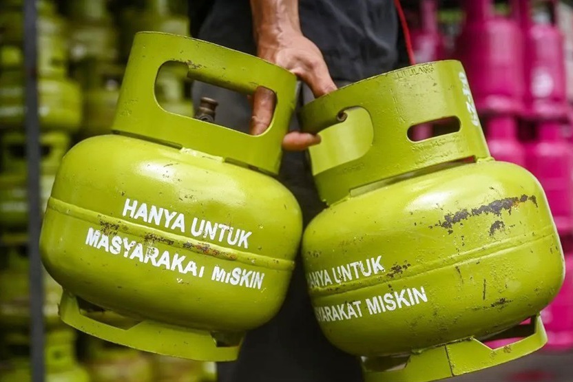 Sejumlah anggota Komisi XII DPR RI angkat suara, minta pemerintah evaluasi kuota LPG 3 Kg 2027, khawatir terjadi kelangkaan.