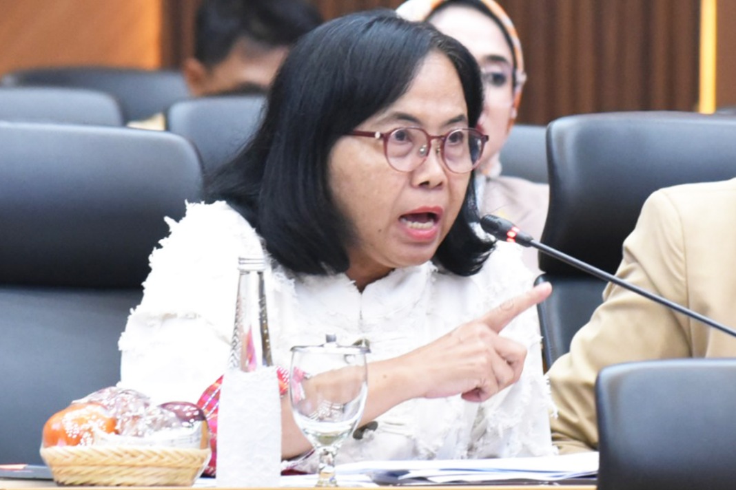 Wakil Ketua Komisi X DPR RI, My Esti Wijayati angkat suara, minta PIP dan KIP kuliah tidak gunakan data desil sebagai patokan utama.