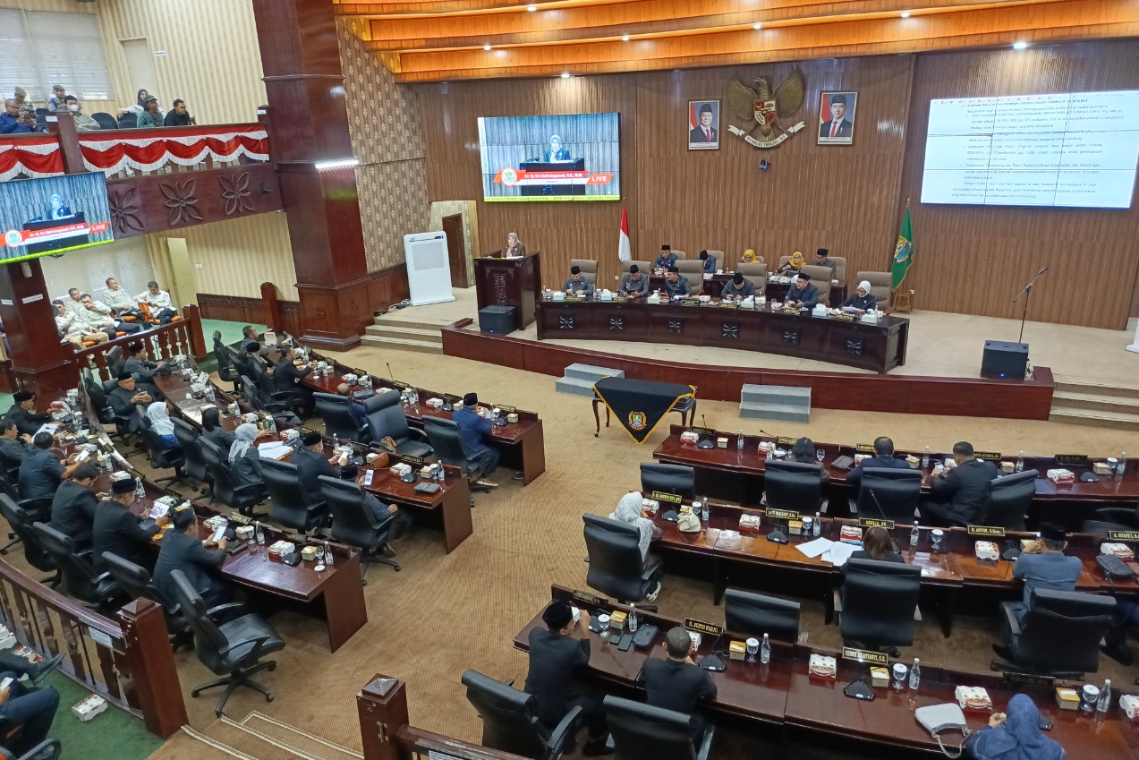 Anggota Fraksi PAN Pembangunan DPRD Kota Bekasi, Achmad Rivai angkat suara soal revitalisasi Lapangan Mini Pondok, tagih janji KDM.