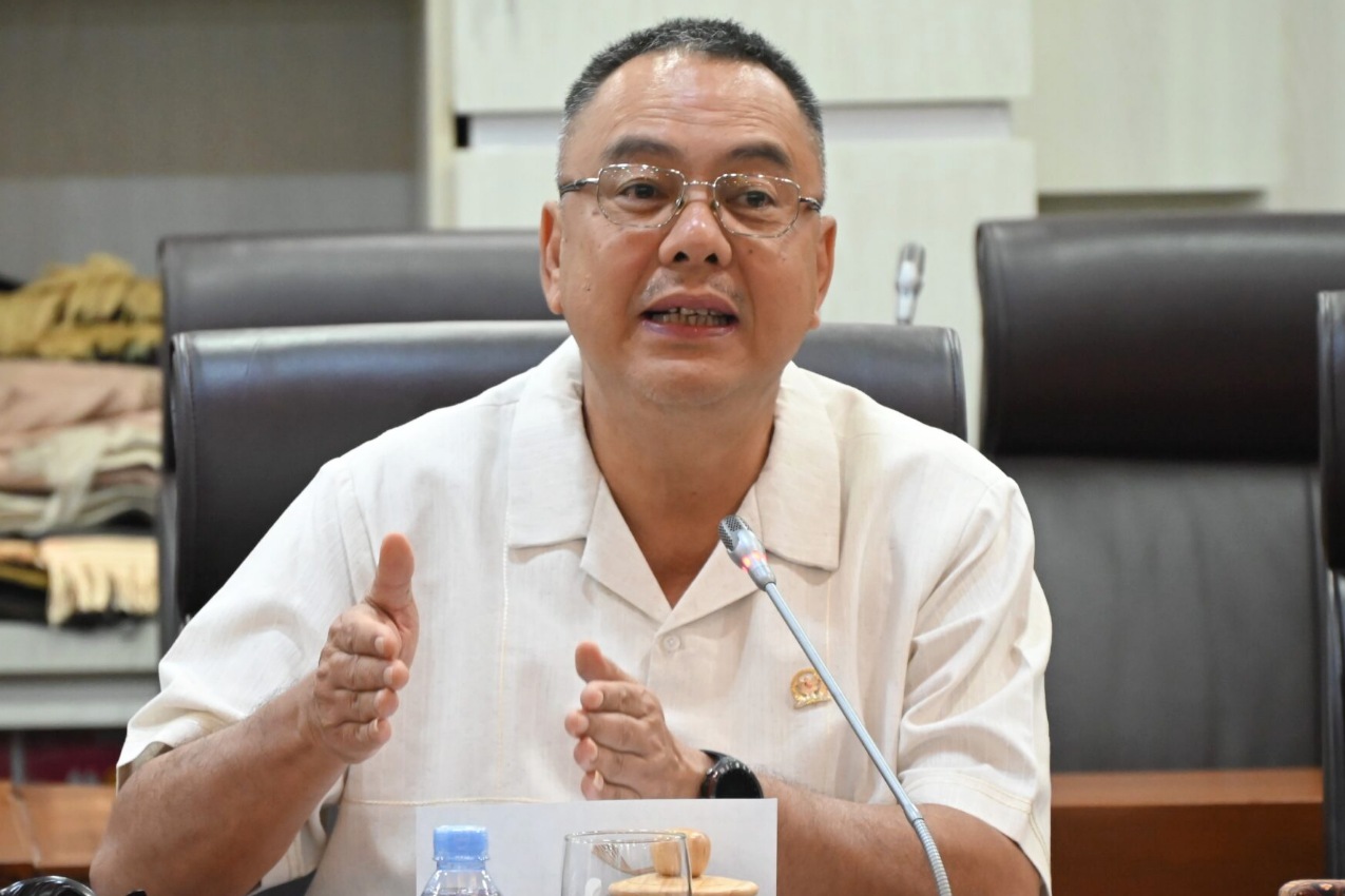Anggota Badan Aspirasi Masyarakat (BAM) DPR RI Harris Turino angkat suara soal payroll atau penggajian ASN dipindah ke Himbara, soroti sejumlah hal.