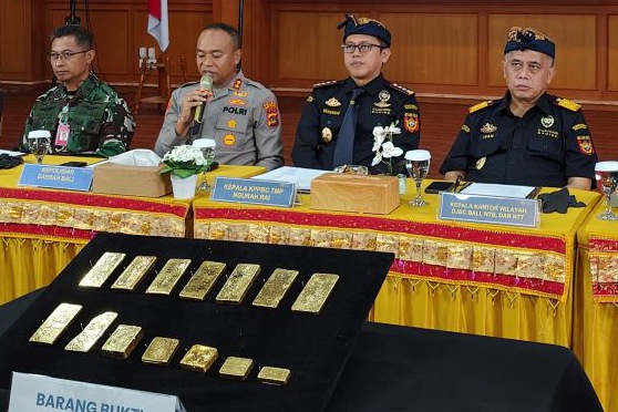 Bea Cukai gagalkan penyelundupan 10,4 Kg emas senilai Rp 26 miliar ke Hong Kong yang disembunyikan dalam tubuh.
