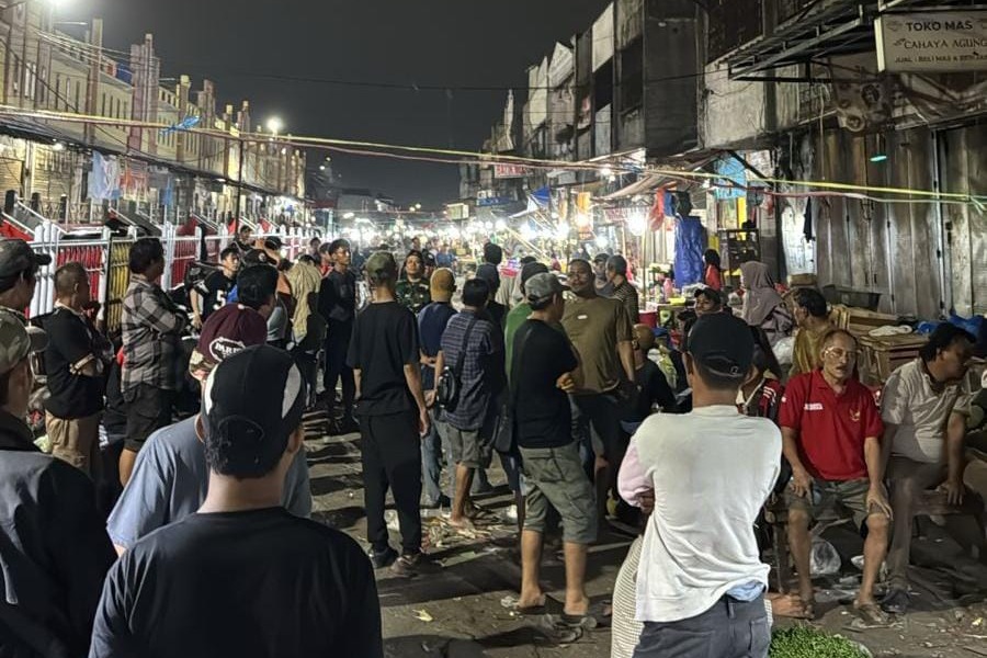 Relokasi PKL Pasar Baru Bekasi memanas, PT Mitra Patriot ungkap dugaan pungli hingga Rp 45.000 per hari.