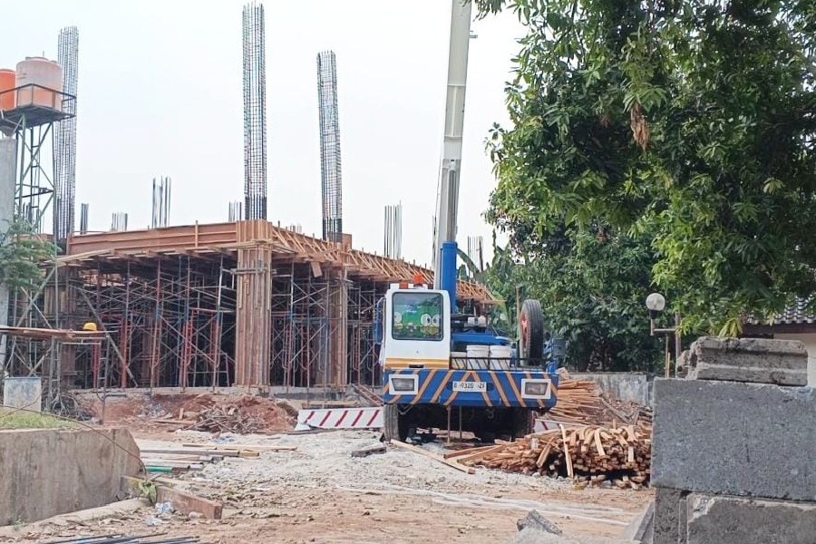 Proyek gedung arsip BPKP Bekasi disoal, vendor tagih Rp 1,5 miliar, ancam laporkan ke aparat penegak hukum.