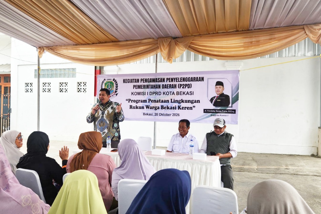 Anggota Komisi I DPRD Kota Bekasi Fendaby Surya Putra angkat suara soal dana RW Rp 100 Juta, minta warga manfaatkan secara optimal.