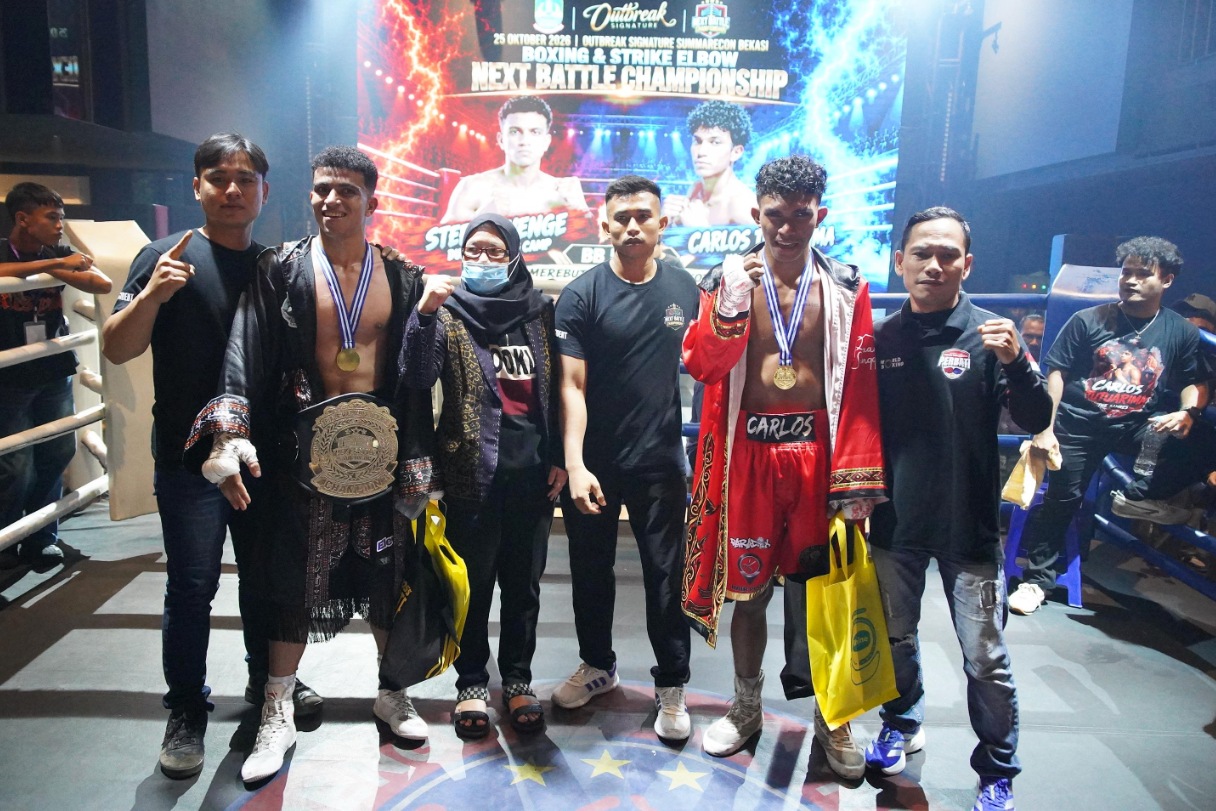Stefan (kiri) rebut sabuk Wali Kota Bekasi di Next Battle Championship 2026.