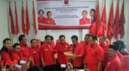 Soleman resmi diangkat sebagai ketua definitif DPC PDI Perjuangan Kabupaten Bekasi. Foto: Ars/Suarapena.com