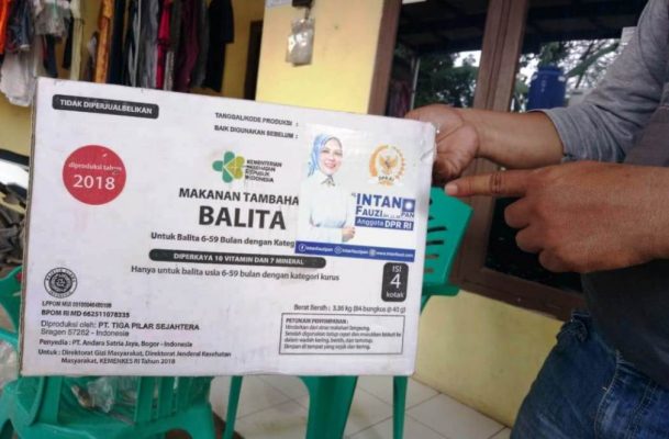 Soal Bagi-bagi Biskuit, Warga Tidak Ada Atribut Caleg Intan